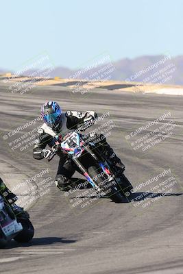 media/Dec-07-2025-CVMA (Sun) [[3e7d2de5dc]]/Race 7-Formula Lightweight Twins Shootout/